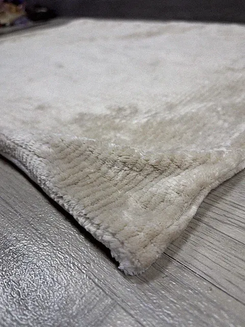 19x25 Queen Ugg Tan White Beige Super Soft Pillow Cover Case