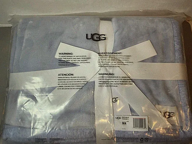 UGG Blanket CALM WATERr A Light Blue