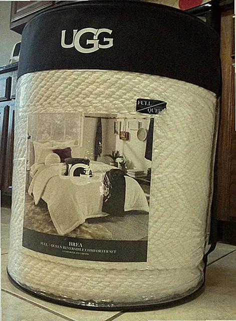 UGG BREA Full/Queen Reversible Comforter Set Ivory & 2 Shams New