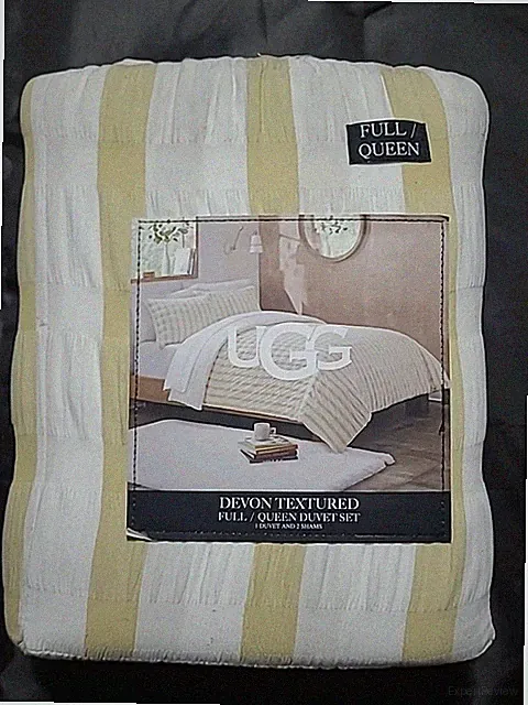 UGG Devon Textured 3-Piece Full/Queen Duvet Cover Set/ Sahara Sun Wide Stripe.