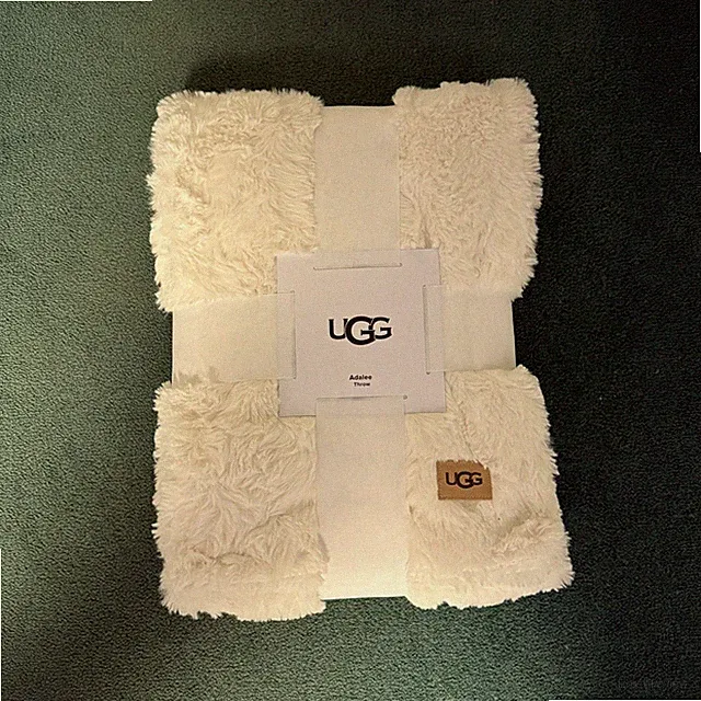 UGG Novah Plush Throw Blanket 50" x 70” White New with Tags